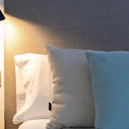 Guillman Suites-3